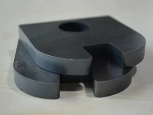 2-4-large-format-fiber-laser-cutter_07